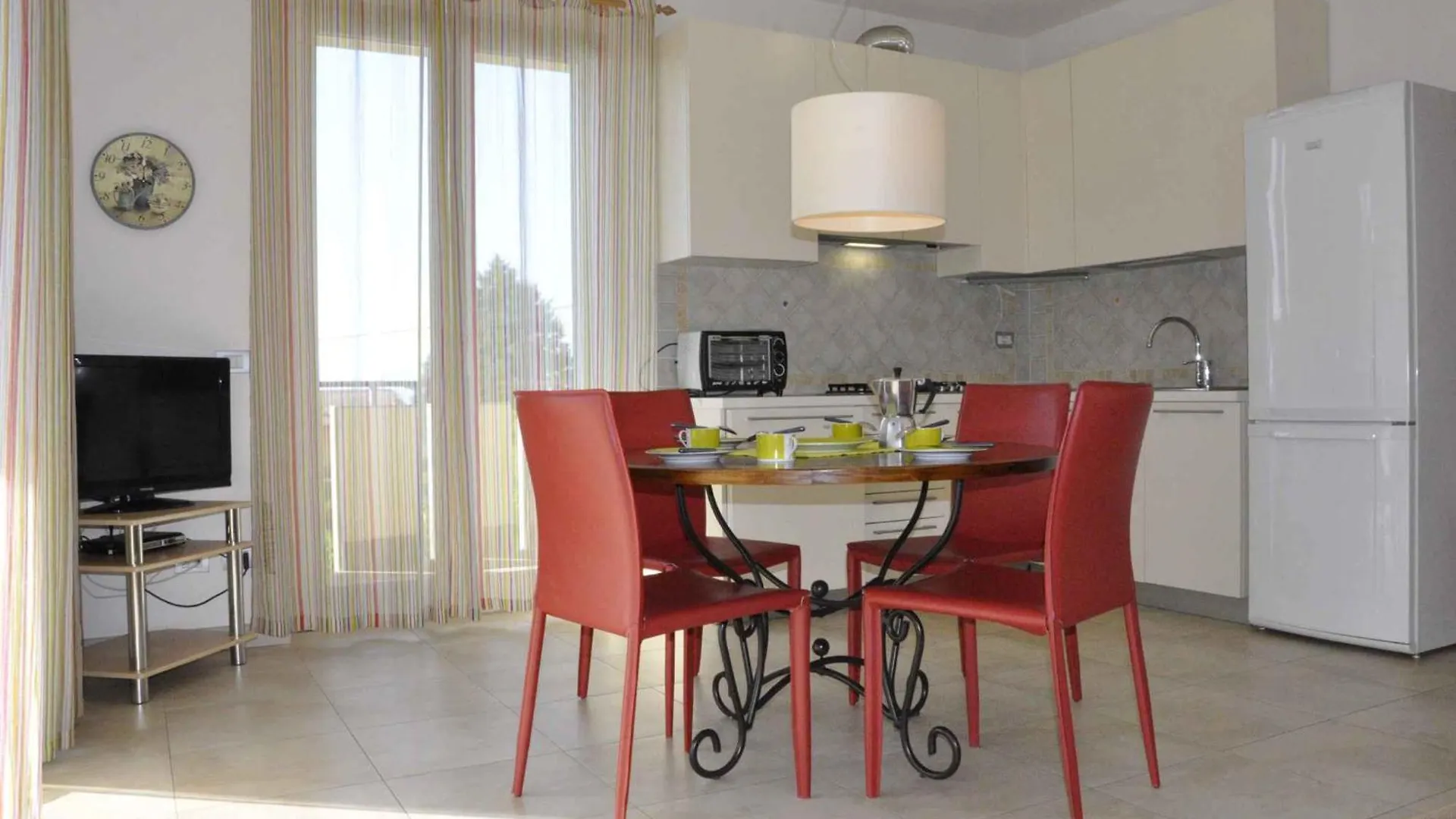 Apartments In Lazise - Gardasee 30250