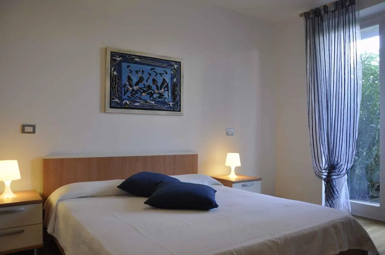 Apartments In Lazise - Gardasee 30250