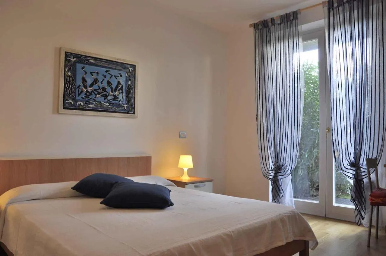 Apartments In Lazise - Gardasee 30250 Italy