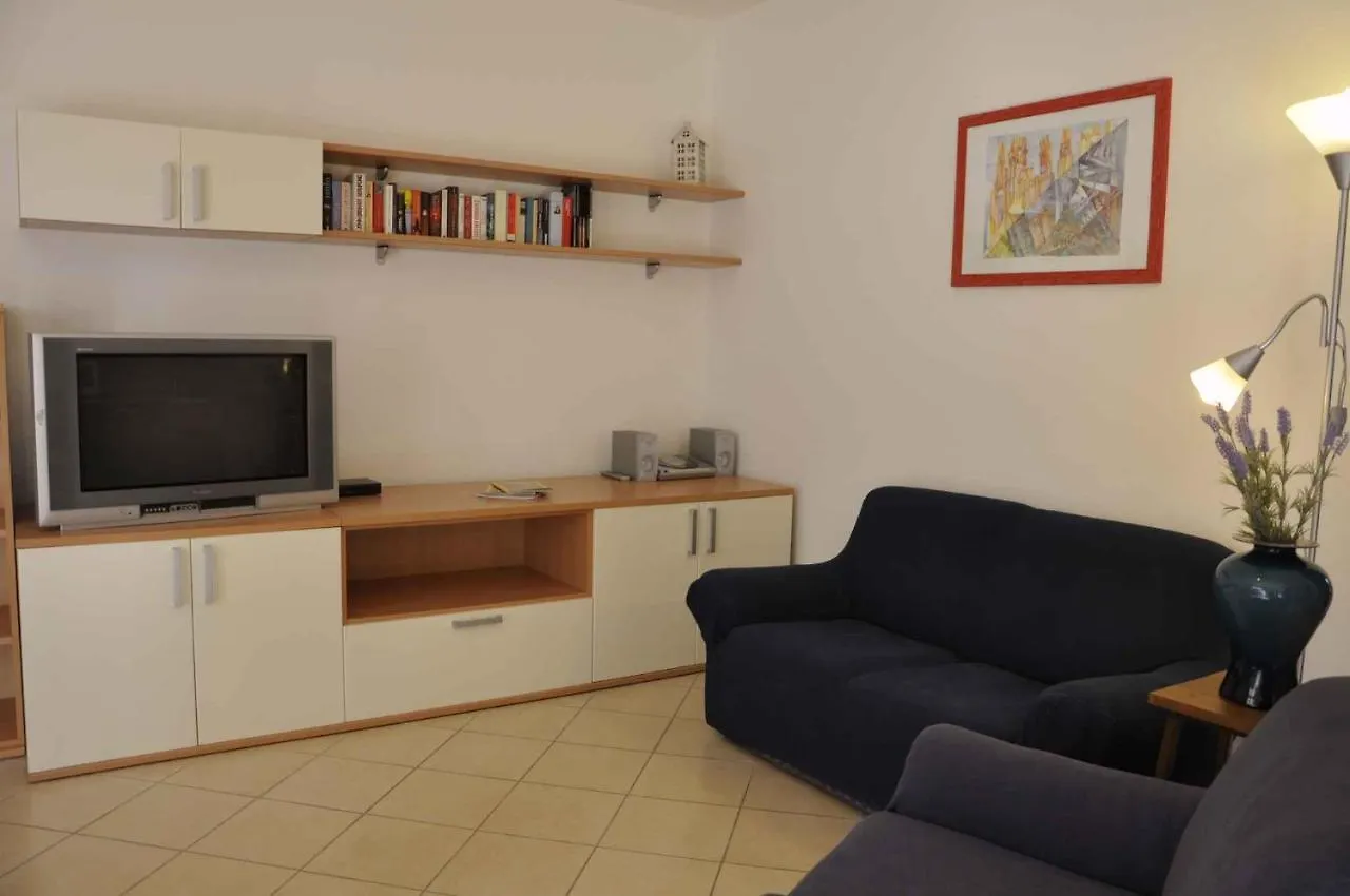 Apartments In Lazise - Gardasee 30250 0*,  Italy